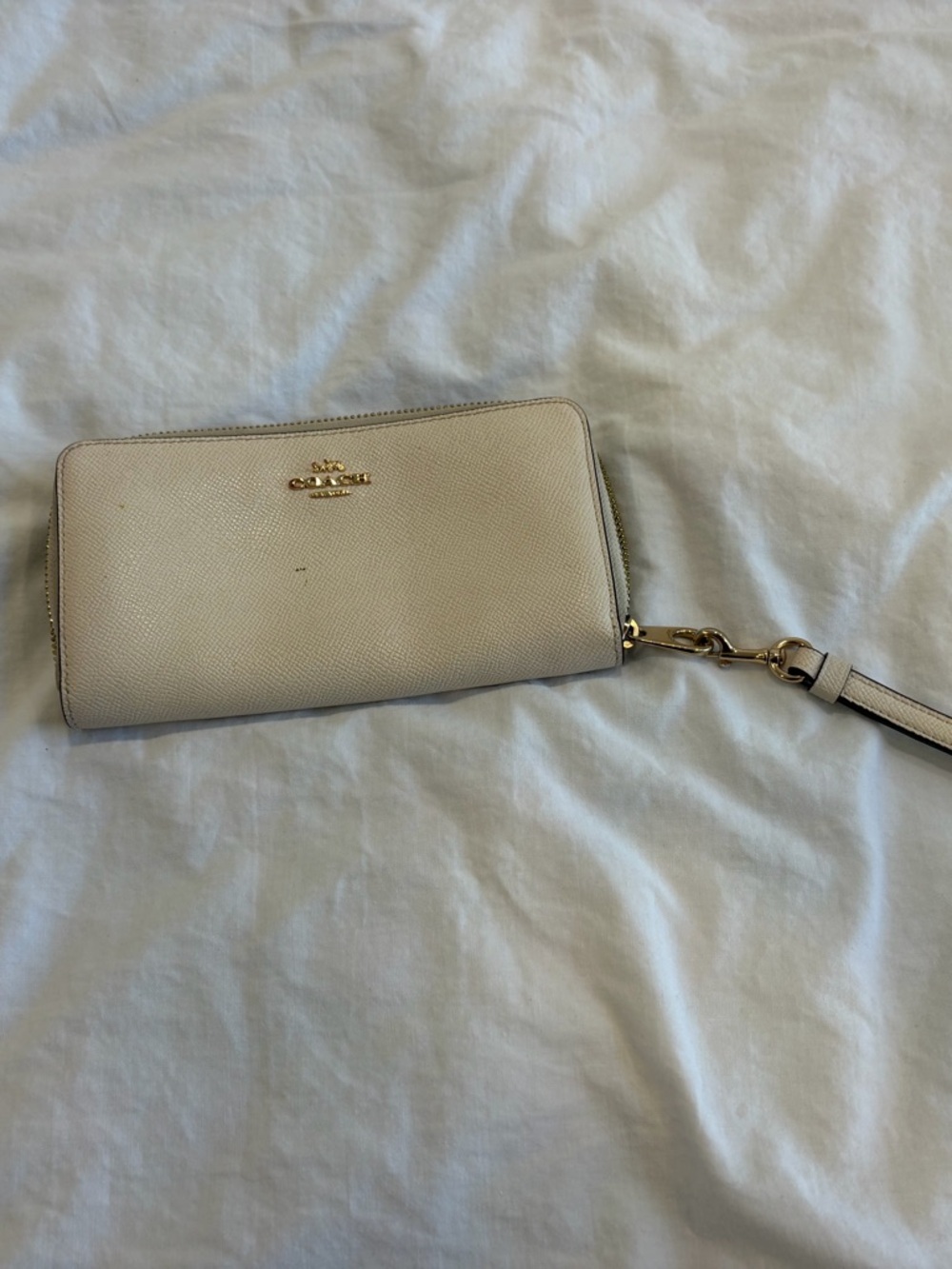 Coach Cream Pebbled Leather Wristlet with Gold Hardware